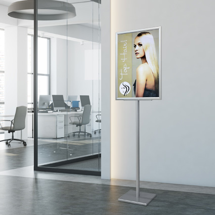 Alba 50x70, stabilt golvstll 170cm med fyrkantig fot