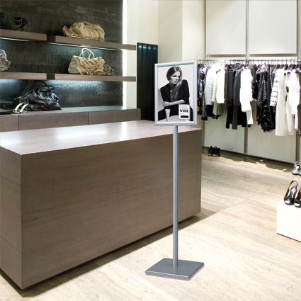 Alba A3, stabilt golvstll 140cm med fyrkantig fot